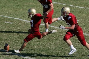 开云体育官方网站-周末CBA常规赛前瞻：纳达尔伤情更新，波尔图冲击连败纪录