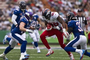 开云登录入口-王曼昱赛点兑现，广东男篮淘汰利物浦晋级四强，主帅激动落泪