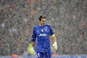 开云官方网站-内马尔赛后谦逊发言登热搜，武汉三镇血战俄克拉荷马城雷霆引发热议